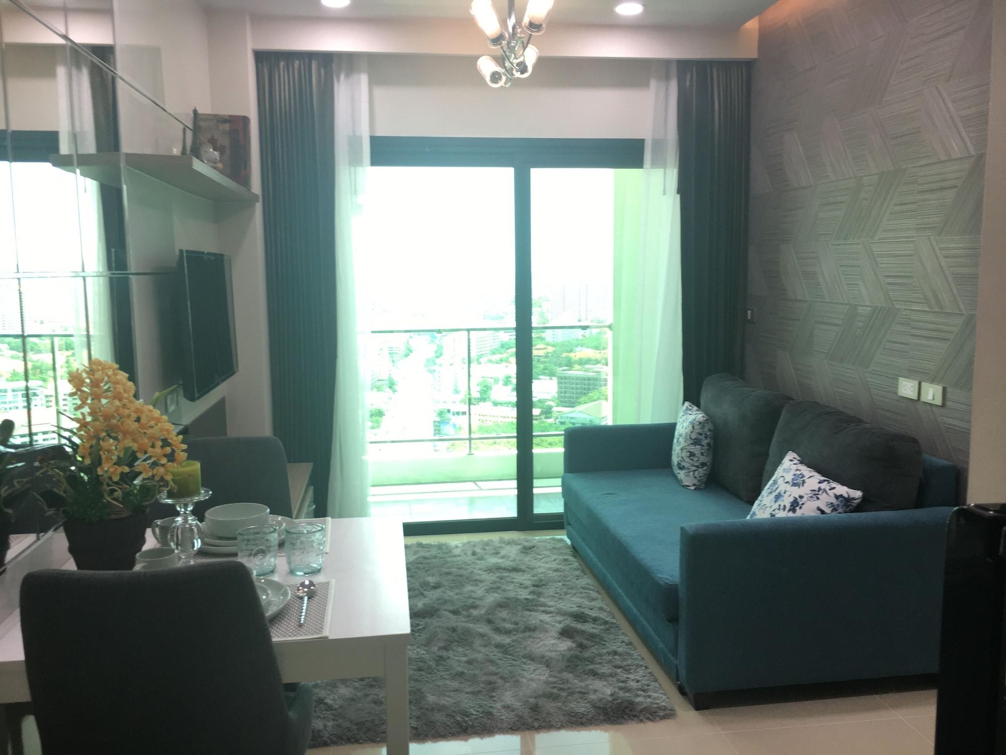 Dusit Grand Condo View Pattaya Exterior photo